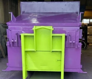 Back chargebox for the N-range compactor.